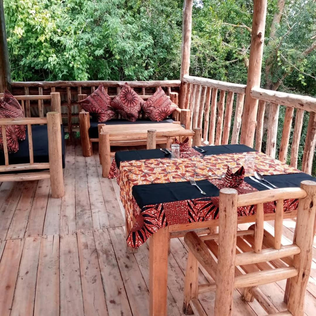 Murchison Giraffe Camp Paraa Exteriör bild