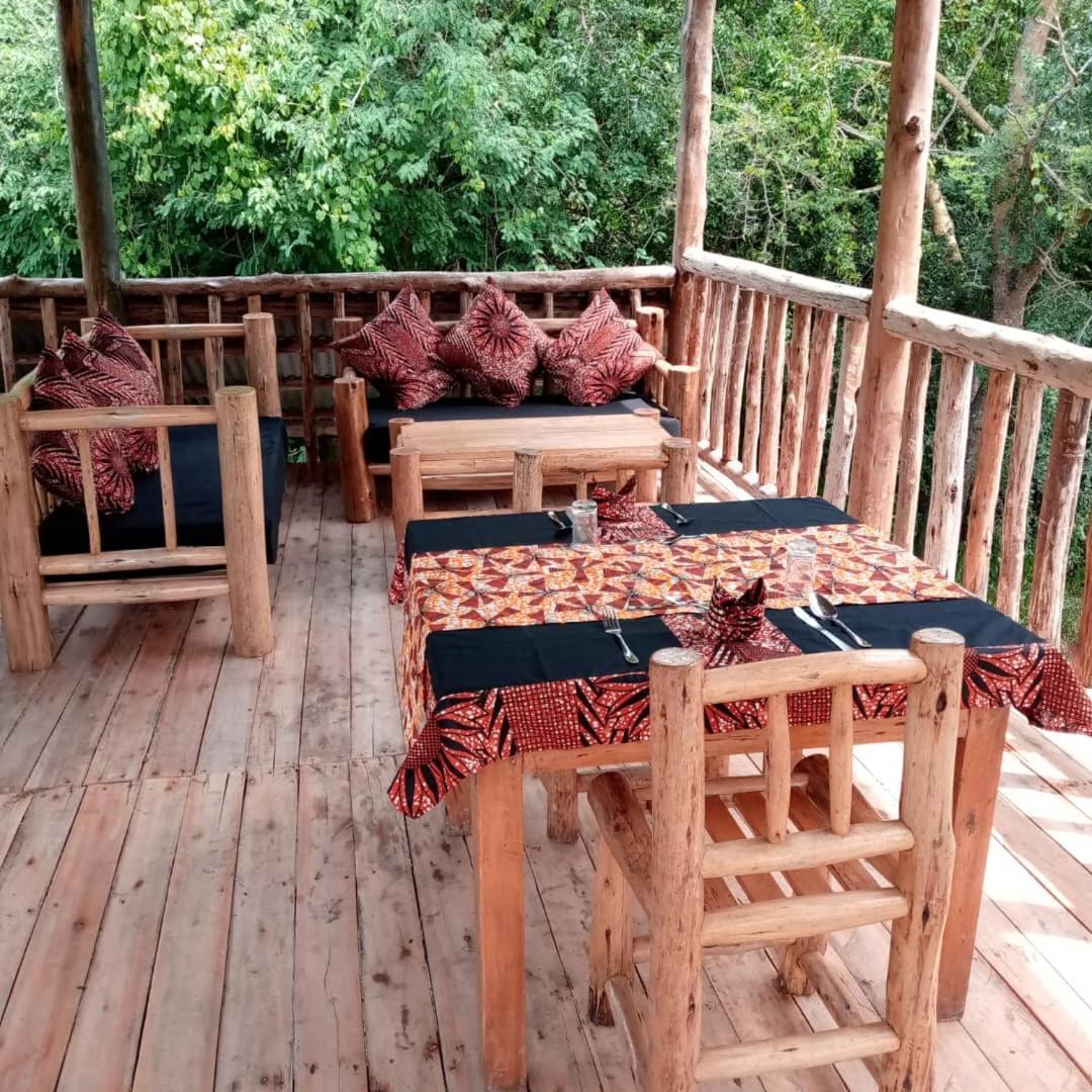 Murchison Giraffe Camp Paraa Exteriör bild